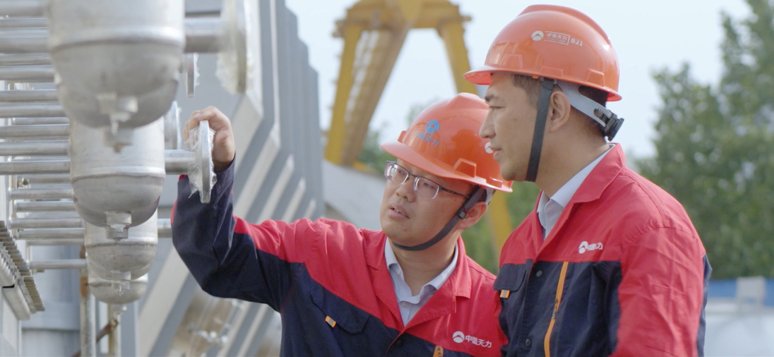 Optimize the availability of spare parts and provide
equipment installation services